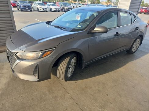 Used 2024 Nissan Sentra S FWD image 1