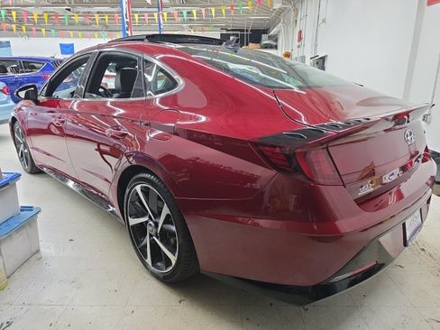 Used 2023 Hyundai Sonata SEL Plus w/ Preferred Accessory Package FWD image 4