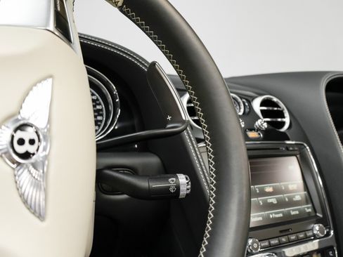 Used 2016 Bentley Continental GT image 10