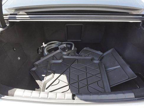 Used 2025 BMW i7 xDrive60 AWD/4WD image 47