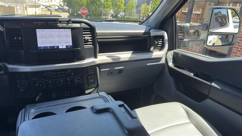 Used 2024 Ford F350 XL AWD/4WD image 27