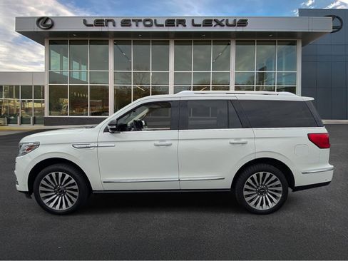 Used 2021 Lincoln Navigator Reserve w/ Luxury Package AWD/4WD image 6