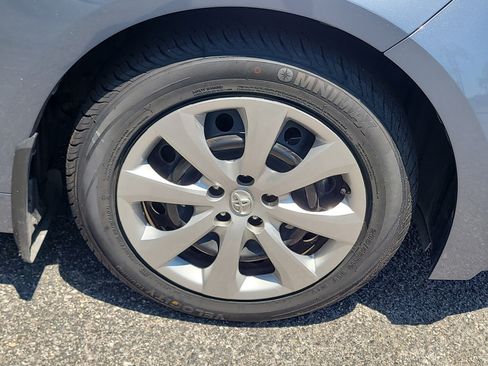 Certified 2025 Toyota Corolla LE FWD image 9