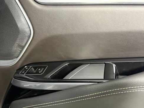 Certified 2026 Cadillac Escalade Luxury AWD/4WD image 29
