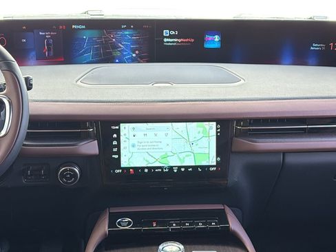 New 2026 Lincoln Navigator Reserve AWD/4WD image 21