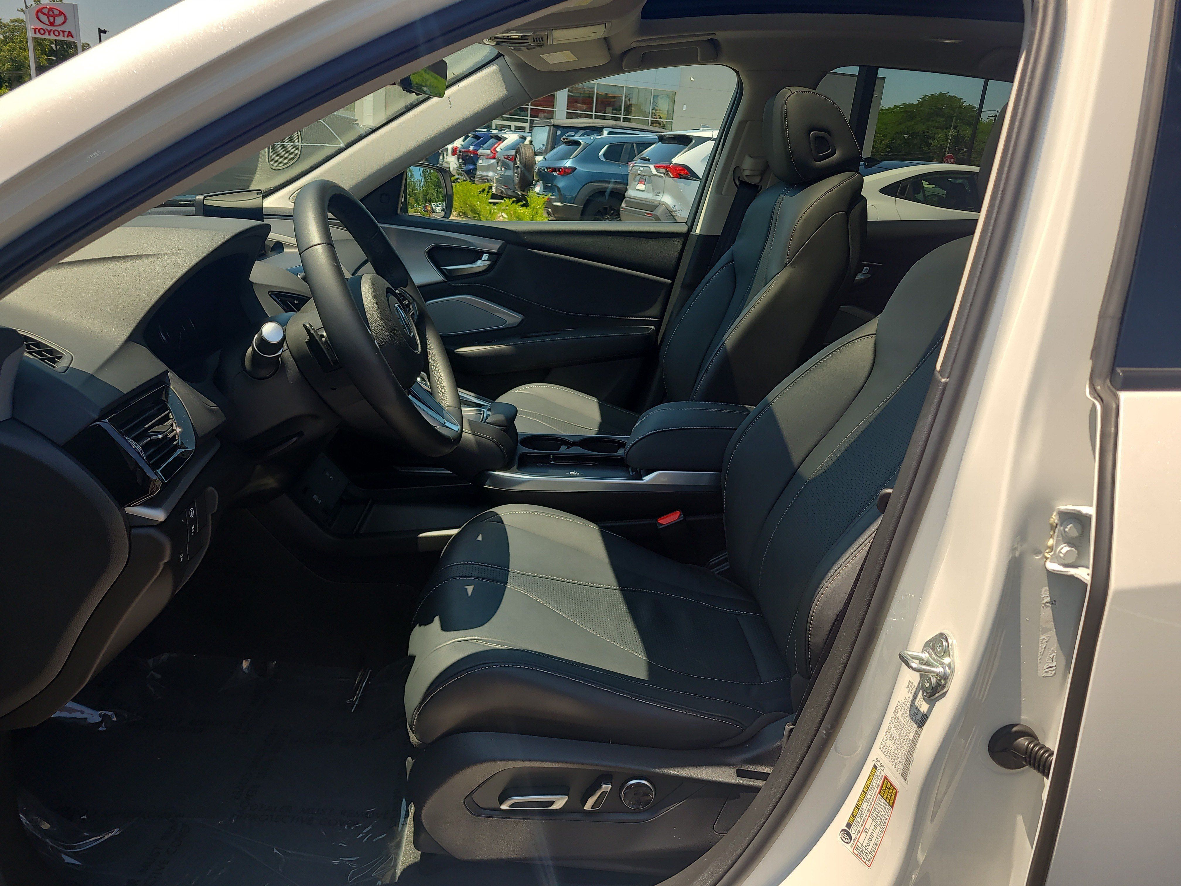 Used 2025 Acura RDX w/ Technology Package AWD/4WD image 16