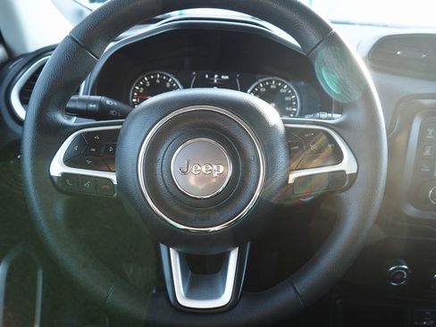 Used 2020 Jeep Renegade Sport w/ Sport Appearance Group image 17