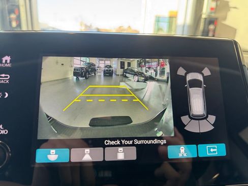 Used 2022 Honda Odyssey Elite image 25