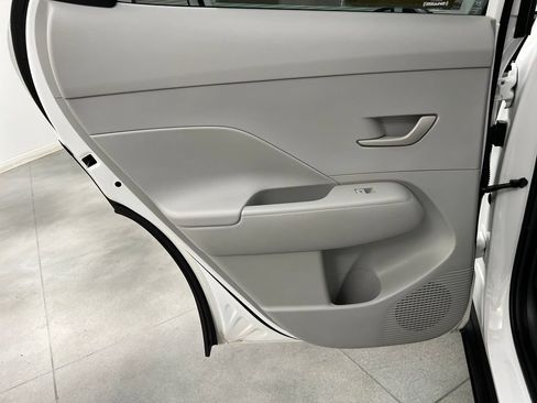 Used 2025 Hyundai Kona SEL AWD/4WD image 19