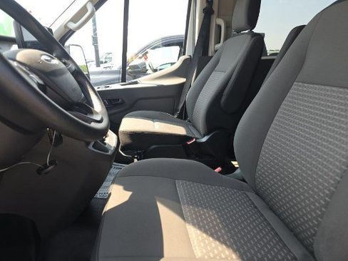 Used 2022 Ford Transit 350 XLT AWD/4WD image 4