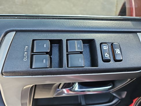 Used 2016 Toyota 4Runner Limited image 15