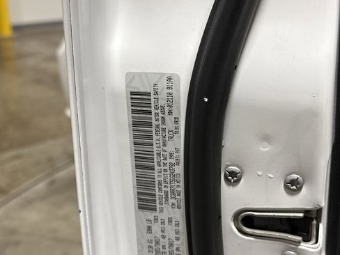 Used 2016 RAM 1500 Express AWD/4WD image 27
