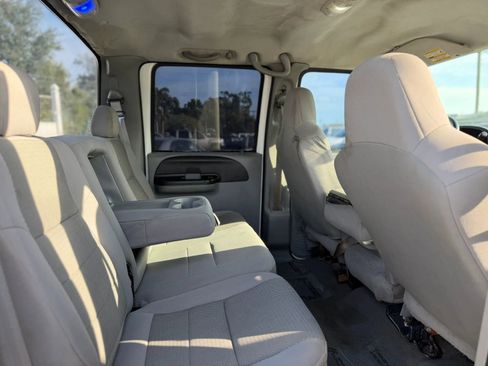Used 2005 Ford F250 XLT RWD image 9