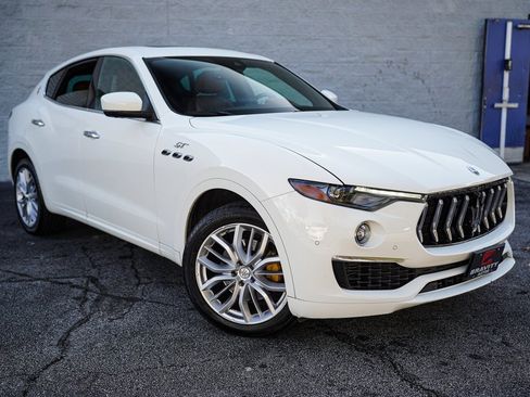Used 2022 Maserati Levante GT image 8