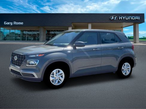 New 2026 Hyundai Venue SE FWD image 2
