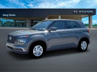 New 2026 Hyundai Venue SE FWD video 2