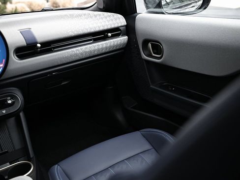 Used 2025 MINI Cooper S image 28