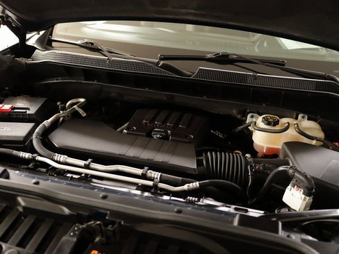 Used 2023 Chevrolet Silverado 1500 LT image 32