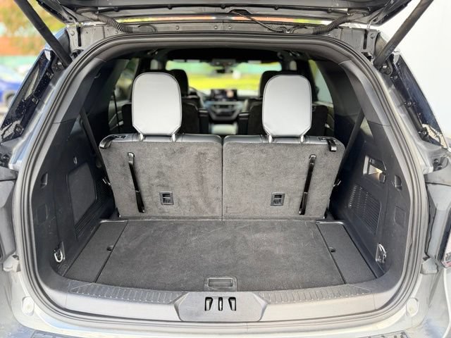 Used 2025 Ford Explorer ST-Line AWD/4WD image 24