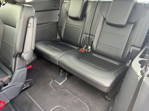 Used 2022 Volkswagen Atlas SE w/ Panoramic Sunroof Package AWD/4WD image 24