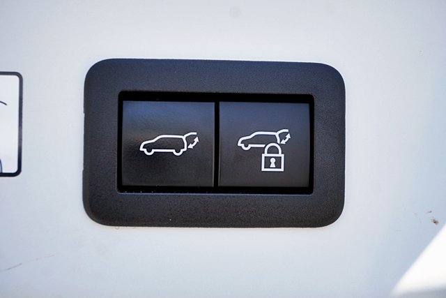 Used 2023 Toyota Prius Limited FWD image 21