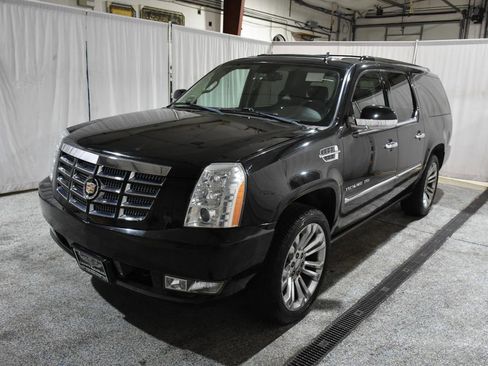 Used 2010 Cadillac Escalade ESV Premium AWD/4WD image 25