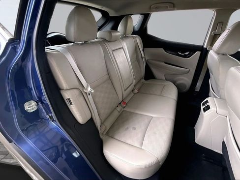 Used 2021 Nissan Rogue Sport SV w/ Technology Package image 22