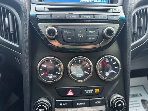 Used 2013 Hyundai Genesis 2.0T RWD image 22