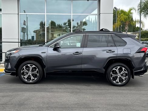 Certified 2024 Toyota RAV4 XSE w/ Weather Package AWD/4WD image 8