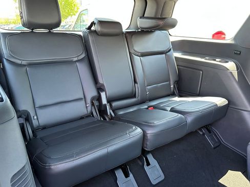 New 2026 Ford Expedition Platinum w/ Stealth Appearance Package AWD/4WD image 21