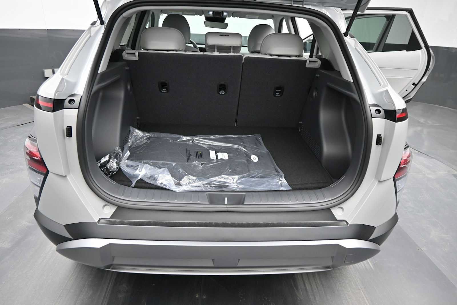 New 2026 Hyundai Kona SEL Premium AWD/4WD image 14