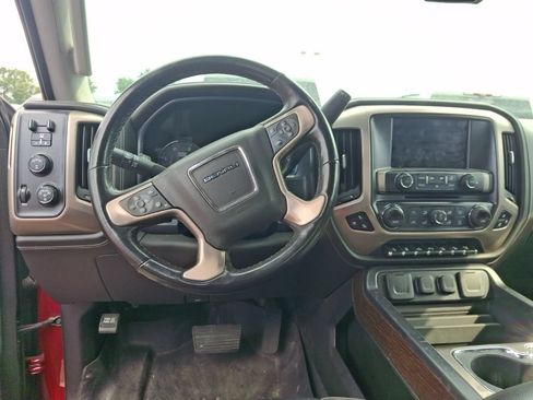 Used 2019 GMC Sierra 2500 Denali w/ Duramax Plus Package AWD/4WD image 13