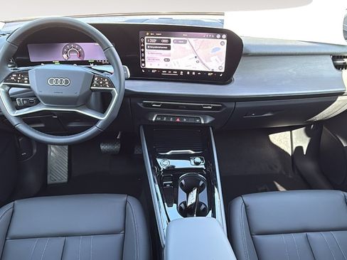 New 2026 Audi Q3 quattro 2.0T AWD/4WD image 18