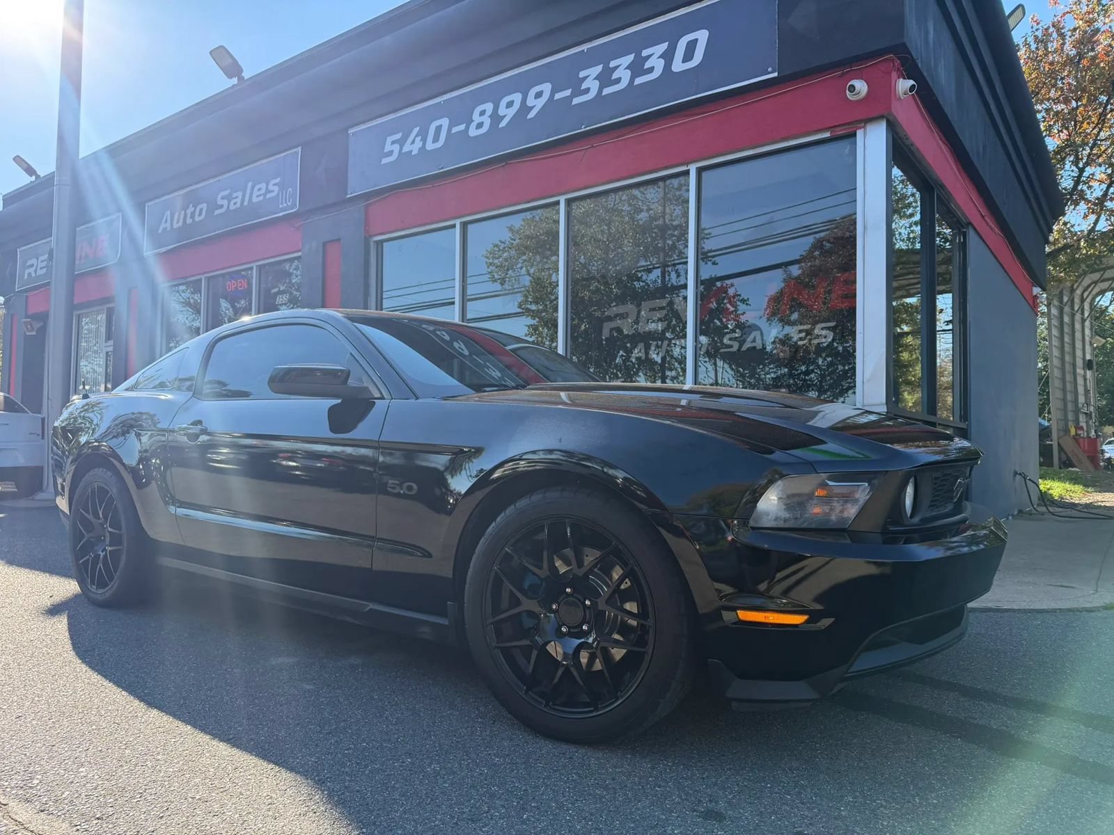 Used 2011 Ford Mustang GT RWD image 1