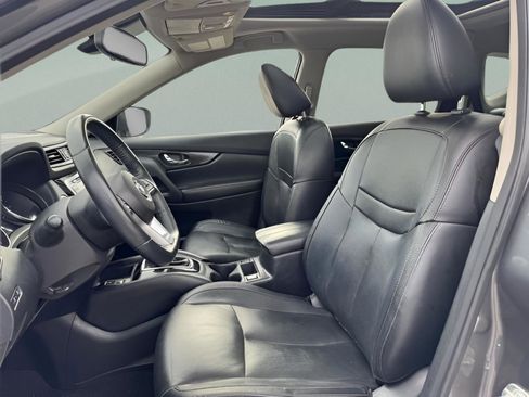 Used 2019 Nissan Rogue SL w/ Premium Package AWD/4WD image 19