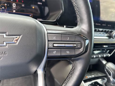Used 2023 Chevrolet Colorado ZR2 w/ ZR2 Convenience Package III AWD/4WD image 23