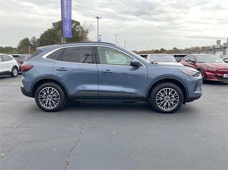 New 2026 Ford Escape SE w/ PHEV Premium Package video 2