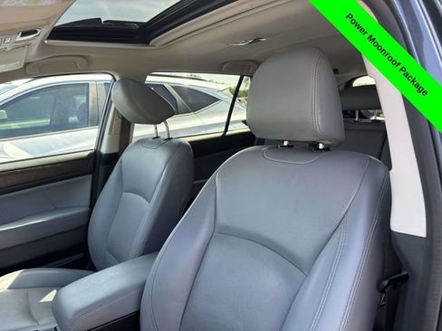 Used 2019 Subaru Outback 2.5i Limited AWD/4WD image 6