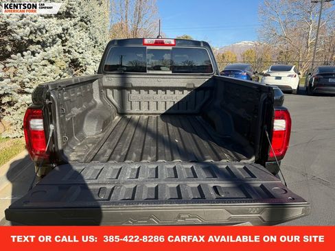 Used 2023 GMC Canyon Denali image 37