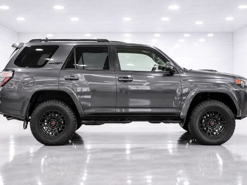 Used 2016 Toyota 4Runner TRD Pro AWD/4WD image 6