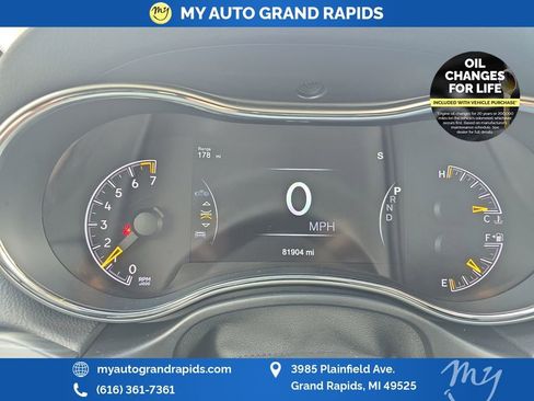 Used 2019 Jeep Grand Cherokee Limited image 17