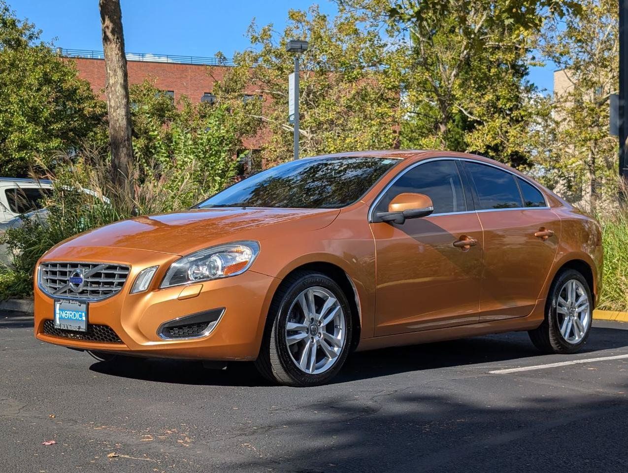 Used 2011 Volvo S60 T6 AWD/4WD image 3