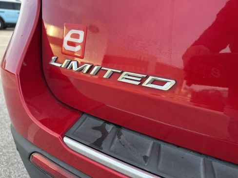 Used 2020 Ford Explorer Limited image 43