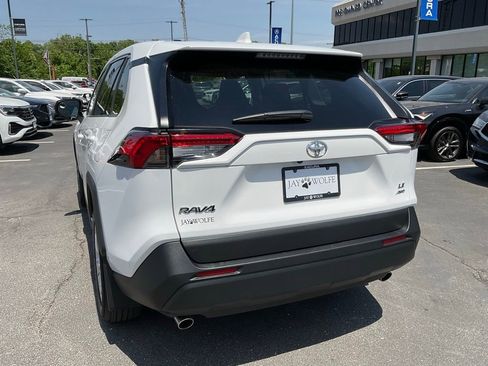 Used 2025 Toyota RAV4 LE AWD/4WD image 6