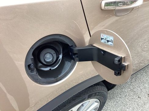 Used 2019 Buick Encore Preferred w/ Safety Package image 16