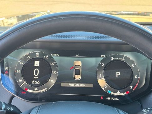 Used 2025 Land Rover Range Rover SE image 21