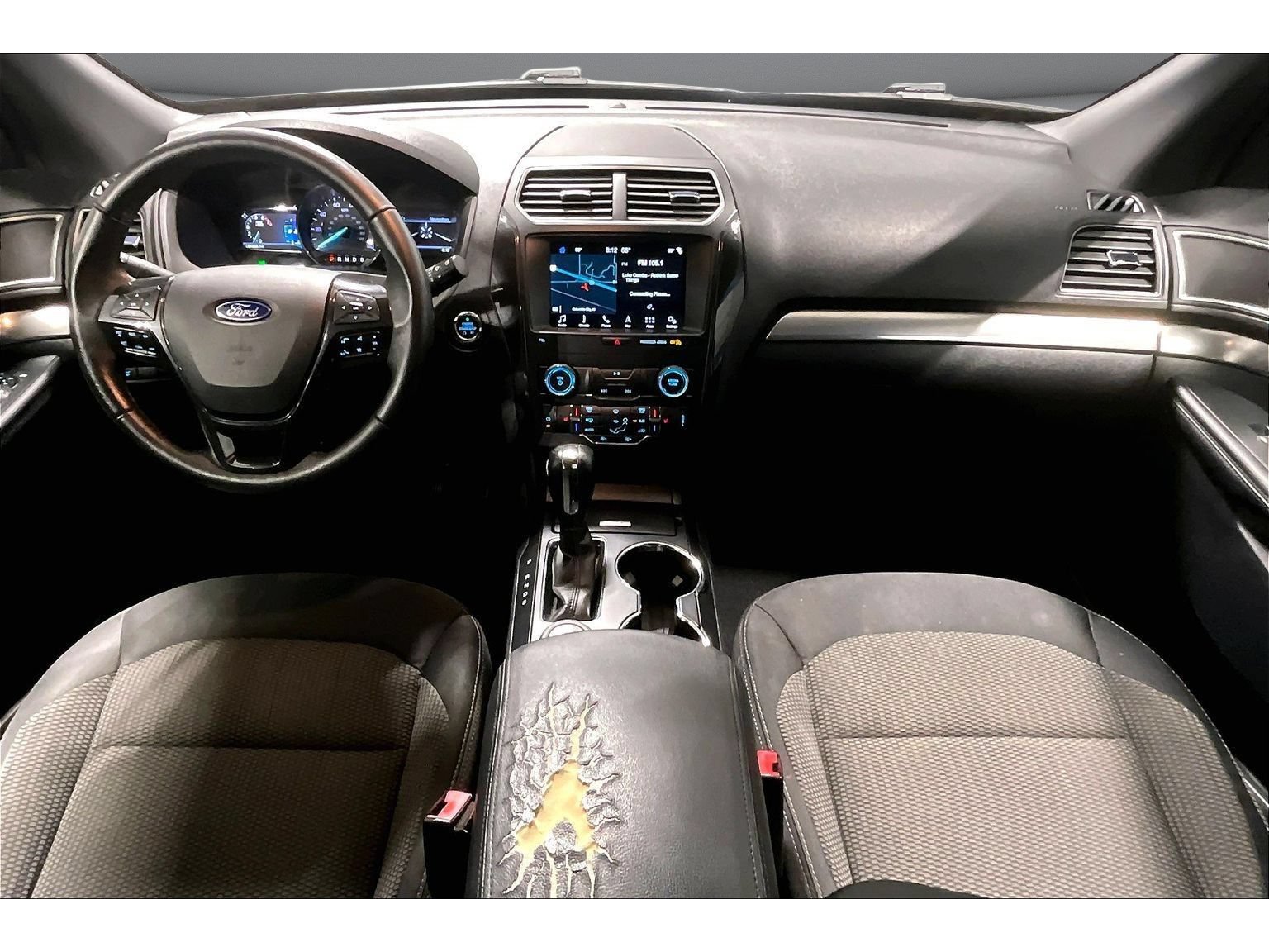 Used 2019 Ford Explorer XLT w/ Equipment Group 201A AWD/4WD image 9