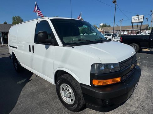 Used 2020 Chevrolet Express 2500 w/ Safety Package RWD image 4
