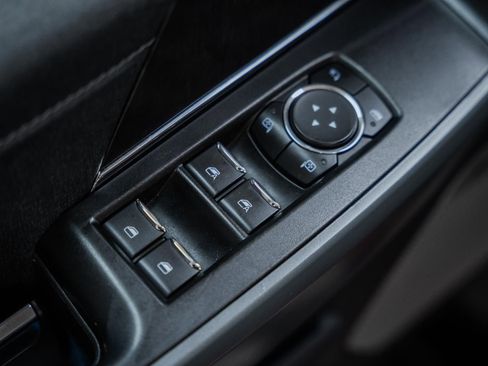 Used 2022 Ford F150 Lariat image 47