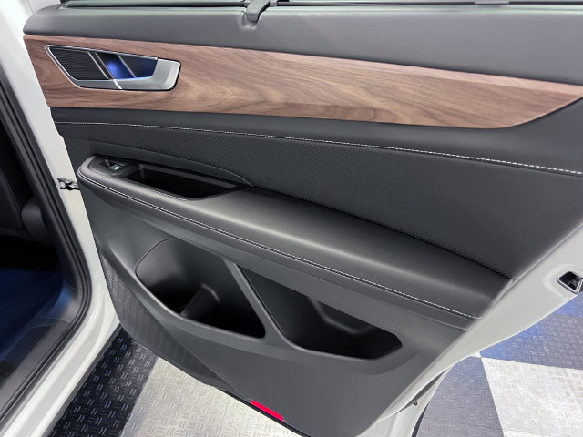 Certified 2026 Volkswagen Atlas SE FWD image 14